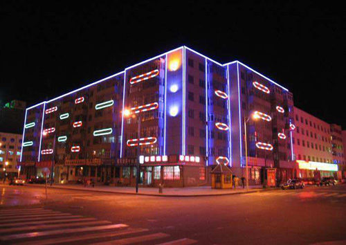 �m�ݳ��И����������̺�����